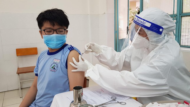 Gần 40.000 trẻ đã được tiêm vắc xin ngừa COVID-19